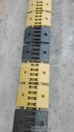 互通減速帶式阻車(chē)路障 守護(hù)安全的無(wú)聲衛(wèi)士